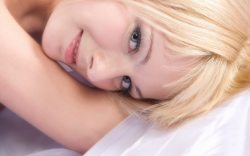 blonde-01 blonde 01 250x156 blonde 01